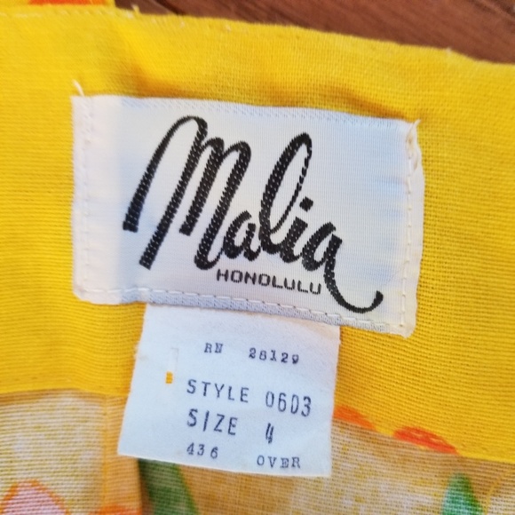 Malia Honolulu Hawaiian Dress - Picture 6 of 8